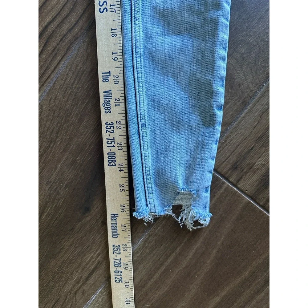 Free People Twenty 4 Ripped High Rise Button Fly Skinny Jeans Light Wash‎